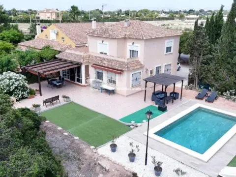 Casa en Torrellano-Valverde-Parc Empresarial