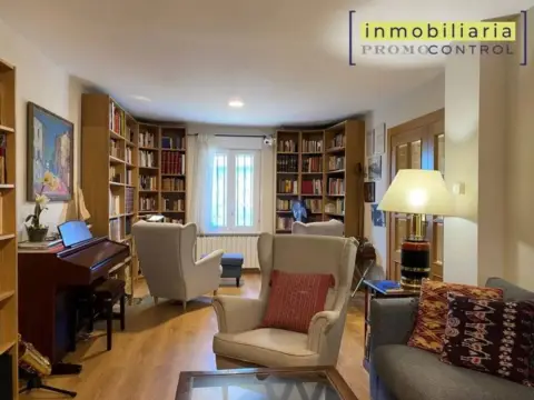 Chalet en calle de San Sebastián