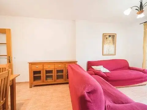 Piso en El Parador de las Hortichuelas