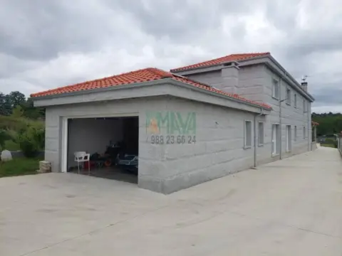 Chalet en Barbadás