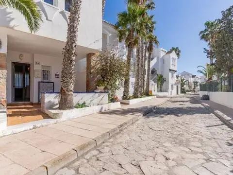 Casa en Urbanización de Roquetas-Las Marinas