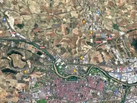 Nave industrial en Laserna