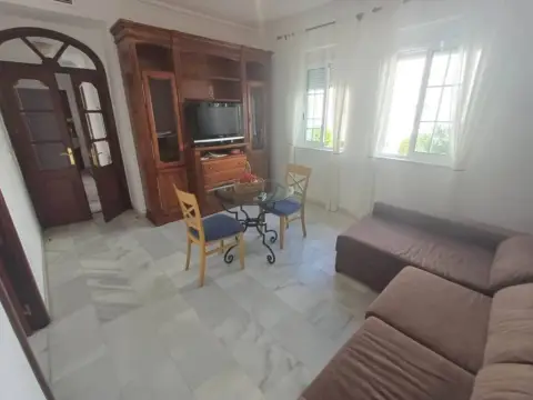 Piso en Ciudad Jardín-Zoco