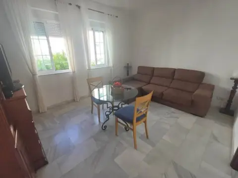 Piso en Ciudad Jardín-Zoco