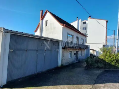 Casa en A Burata (Taragoña)