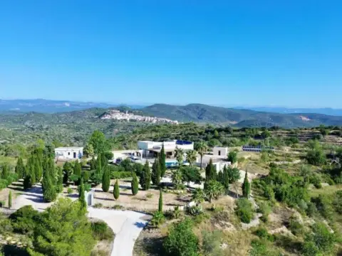 Chalet en Cervera del Maestre
