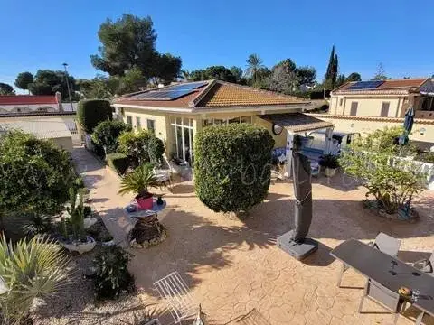 Chalet en Carrer de Magnolio