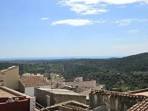 Casa adosada en Cervera del Maestre