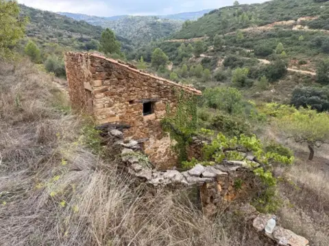 Casa rústica en Xodos - Chodos