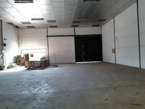 Nave industrial en Plasencia