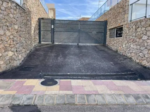 Chalet en El Far-El Dossel