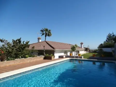 Casa en El Romeral-Santa Amalia