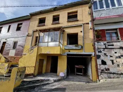 Casa en calle Lugar Llegu, 145