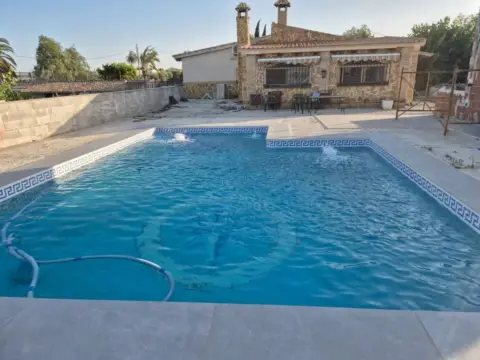 Chalet en calle Camino de La Almazara, 207