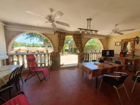 Chalet en Argamasilla de Calatrava