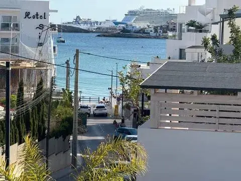 Piso en Cala Mastella