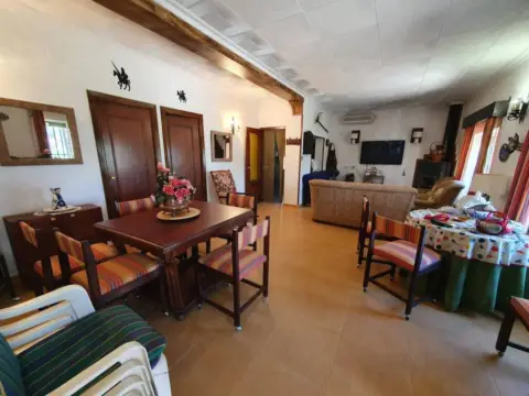 Chalet en Villamayor de Calatrava