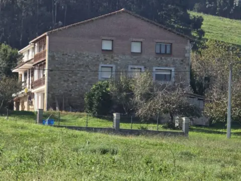 Casa rústica en Casuso