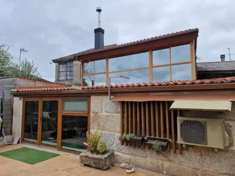 Chalet en San Cibrao Das Viñas (Capital)