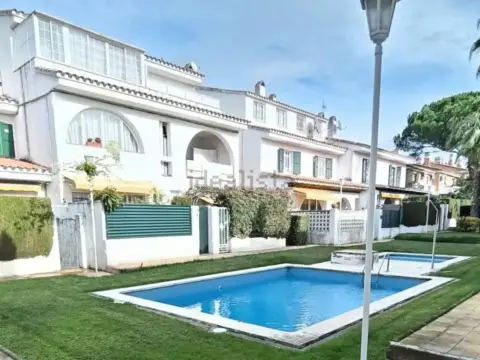 Casa adosada en Vilafortuny-Cap de Sant Pere