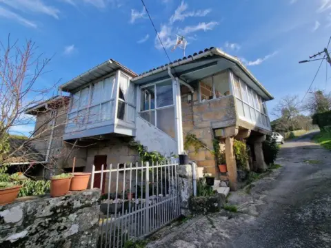Casa rústica en Nogueira de Ramuín