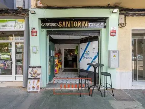 Local comercial en calle de la Calzada de Castro