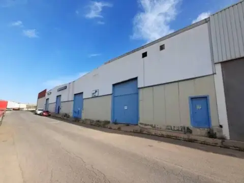 Nave industrial en calle Río Guadalquivir