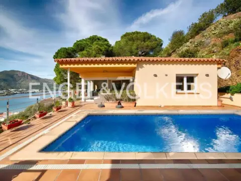 Chalet en Carrer de Frederic Marès