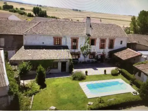 Chalet en Muñoveros