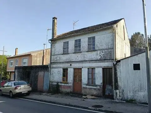 Casa adosada en A Brixeira (Curtis)