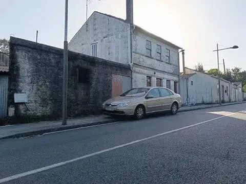 Casa adosada en A Brixeira (Curtis)