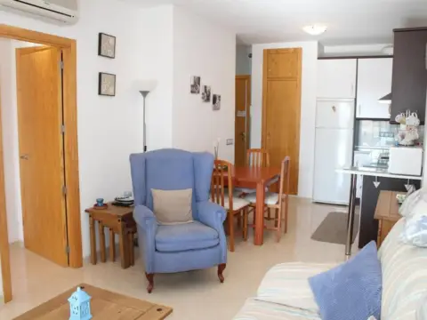 Piso en calle de las Higueras, 93