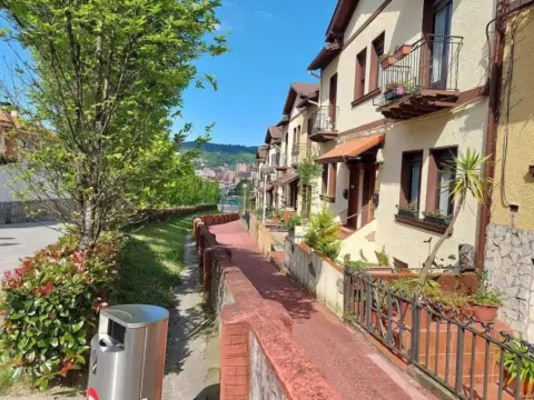 Chalet en calle Grupo Cooperativa Santiago