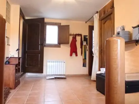 Casa en Hornos de Moncalvillo