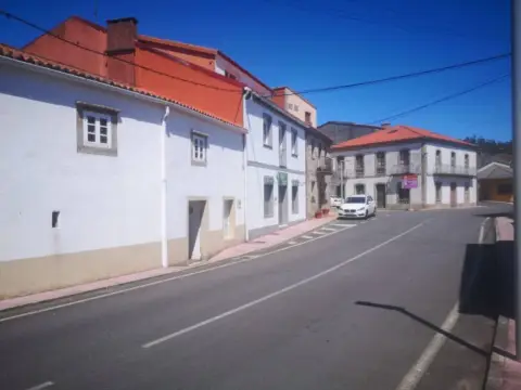 Casa adosada en calle de Rosalía de Castro