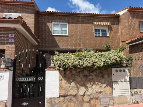 Casa en Montearagón