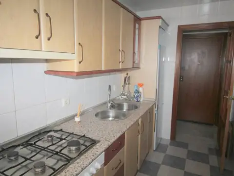 Piso en Zona calle Poniente-Avenida Cristóbal Colón