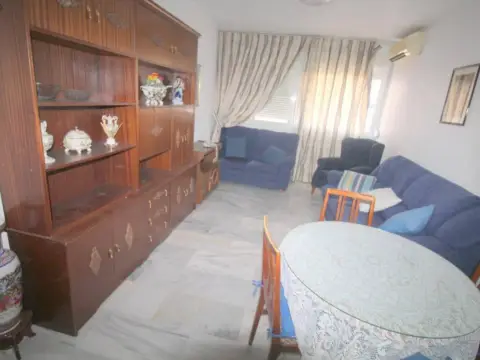 Piso en Zona calle Poniente-Avenida Cristóbal Colón