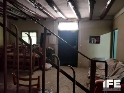 Casa rústica en Grisén