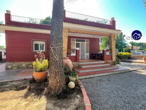 Casa en Olocau