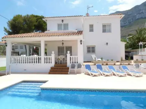 Chalet en calle Camino Assagador de Santa Llu, 21