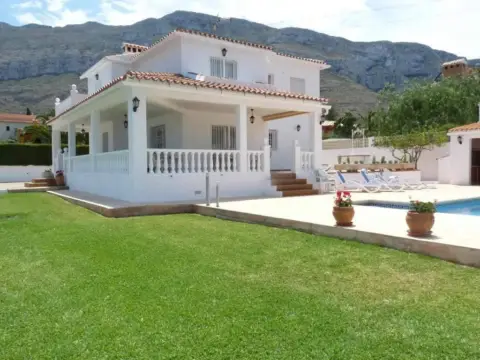 Chalet en calle Camino Assagador de Santa Llu, 21
