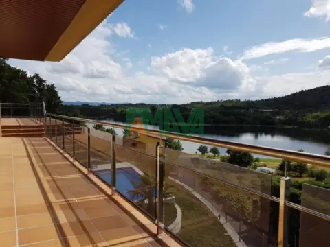 Chalet en O Pereiro de Aguiar