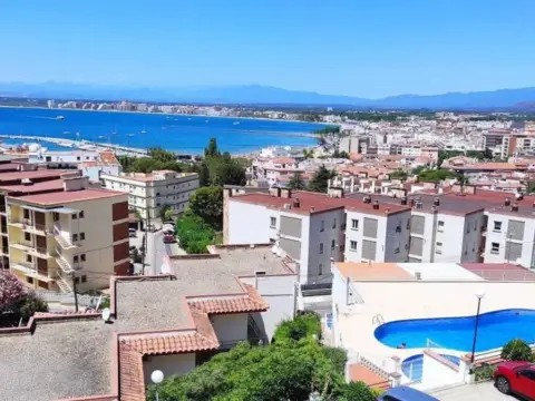 Apartamento en Port Esportiu-Canyelles-Puig Rom