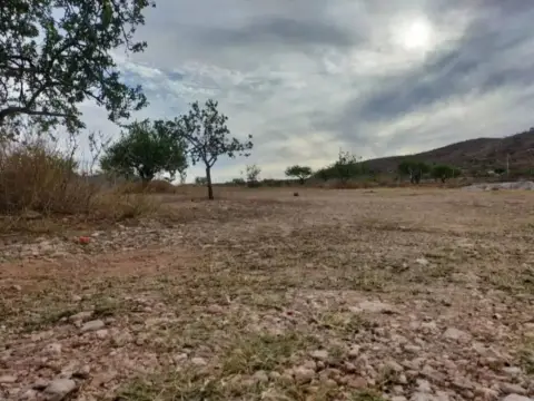 Terreno en calle de Cartagena