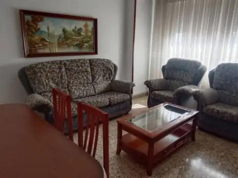 Piso en Universidad-Los Lirios