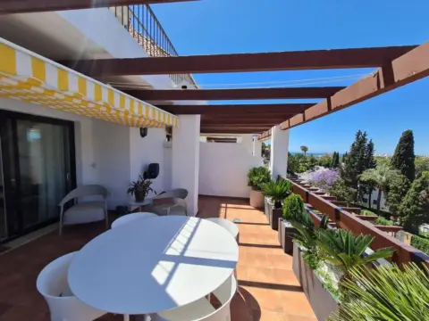 Piso en calle Sierra Bermeja, 95