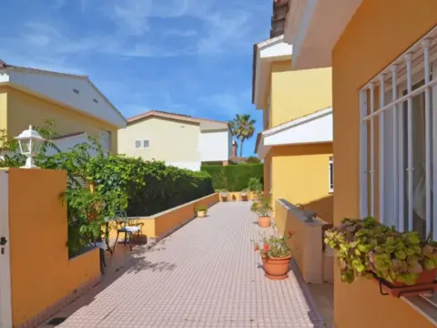 Chalet en Heliópolis-Curva