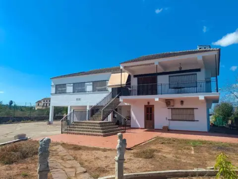 Chalet en Benicull de Xúquer