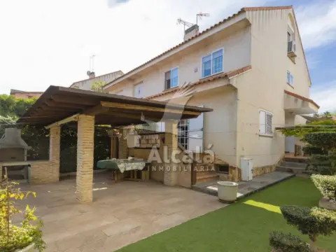 Casa en Loeches